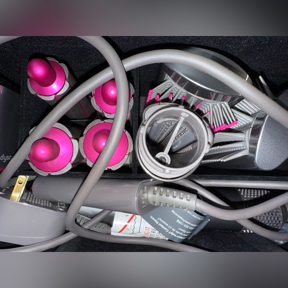 Dyson Airwrap Complete Hair Tool Set in Pink & Copper Colorway - Picture 7 of 16